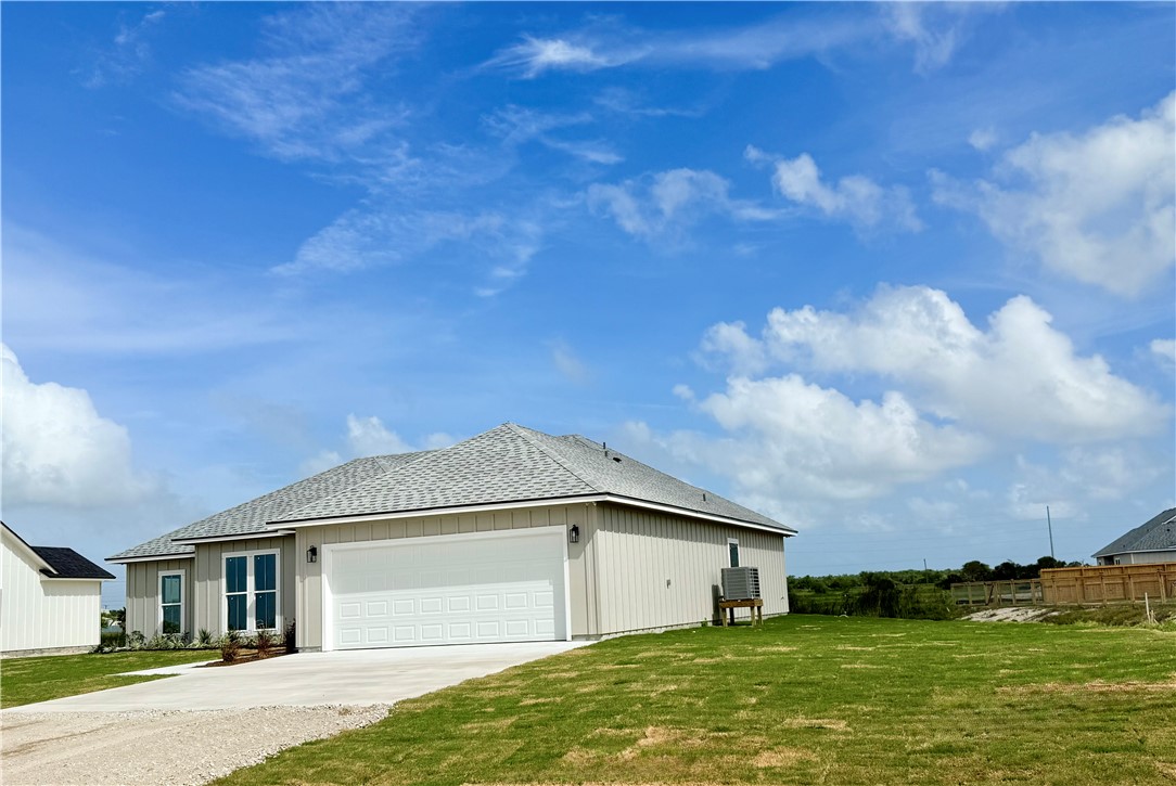 122 Mclead Property Photo 2