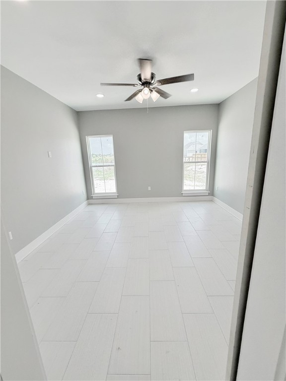 122 Mclead Property Photo 11