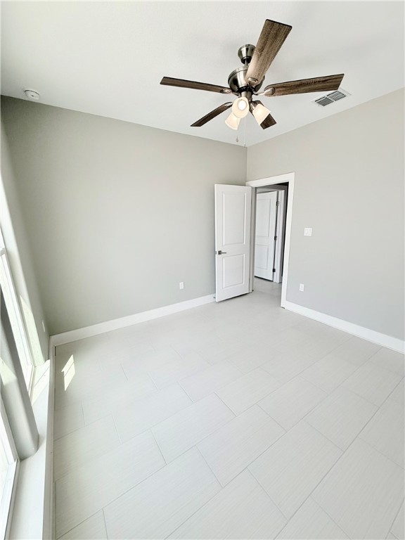 122 Mclead Property Photo 20