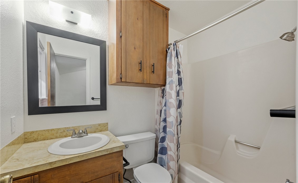 2742 Blue Grass Dr Property Photo 16