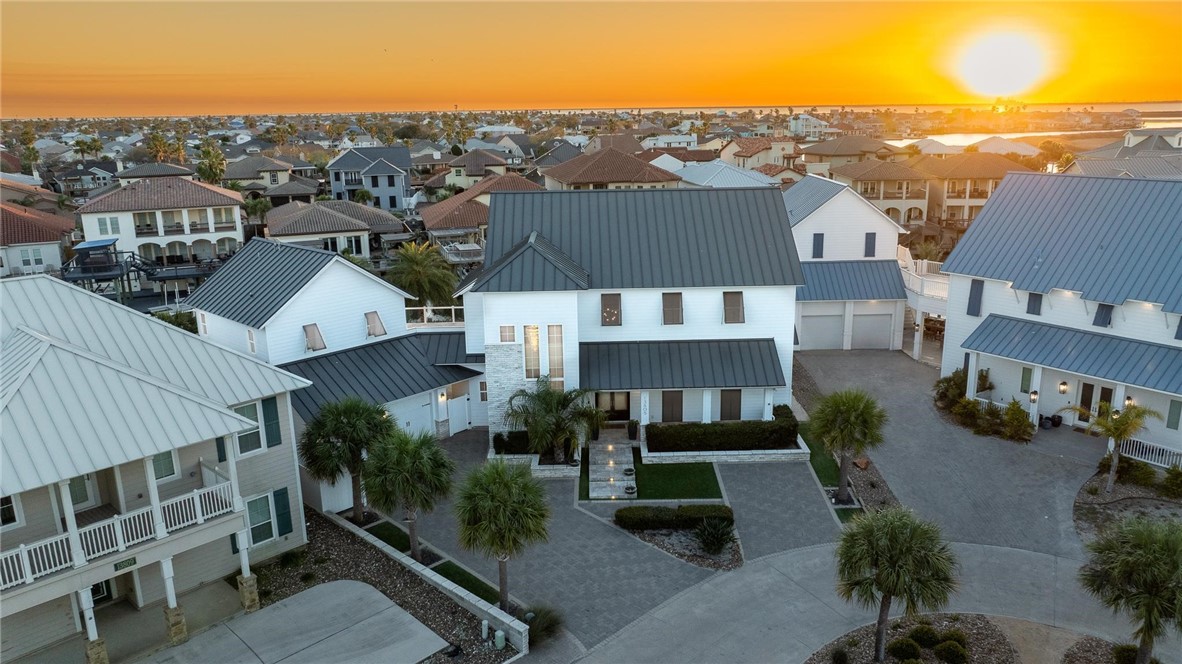 13805 Commodores Pointe Property Photo 4