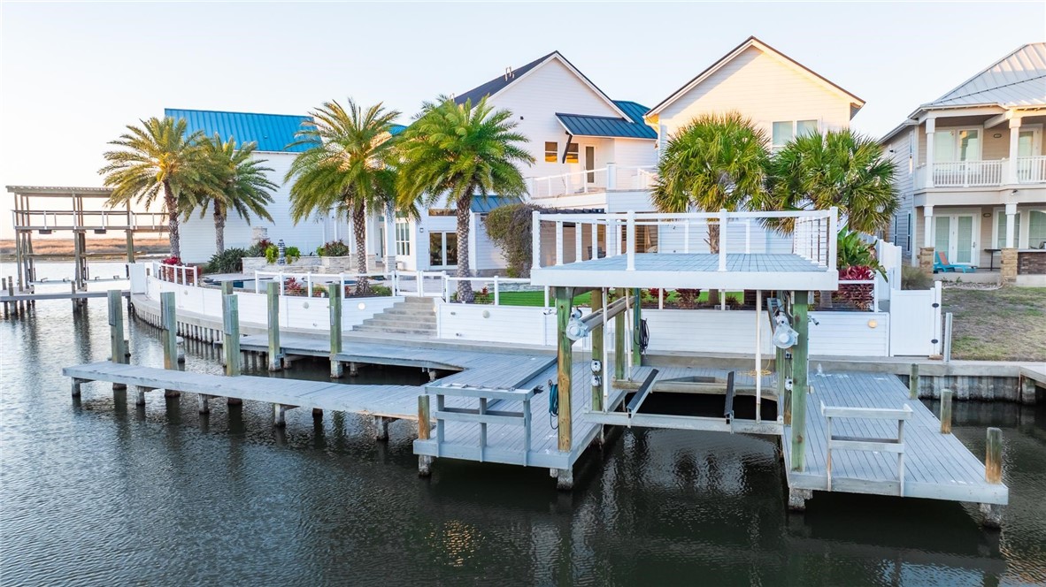 13805 Commodores Pointe Property Photo 38