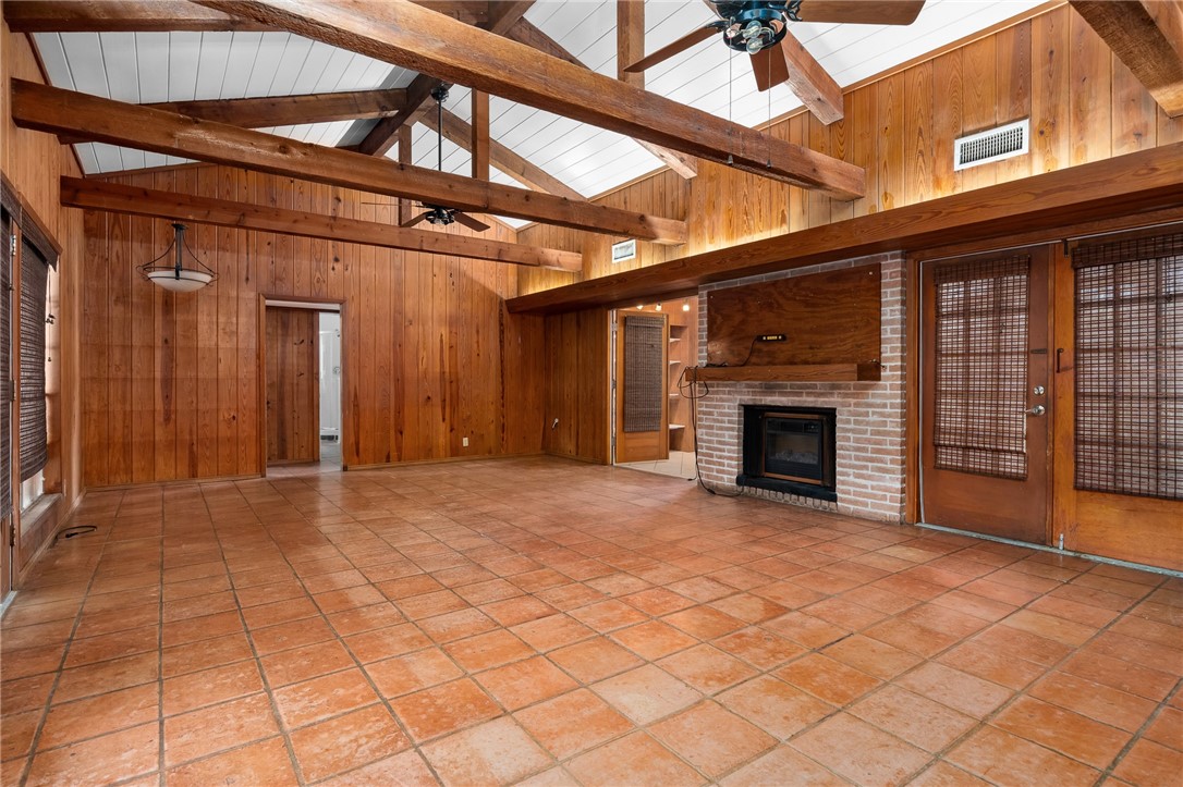 1801 Kenney Lane Property Photo 6
