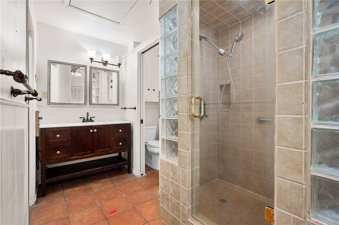1801 Kenney Lane Property Photo 12