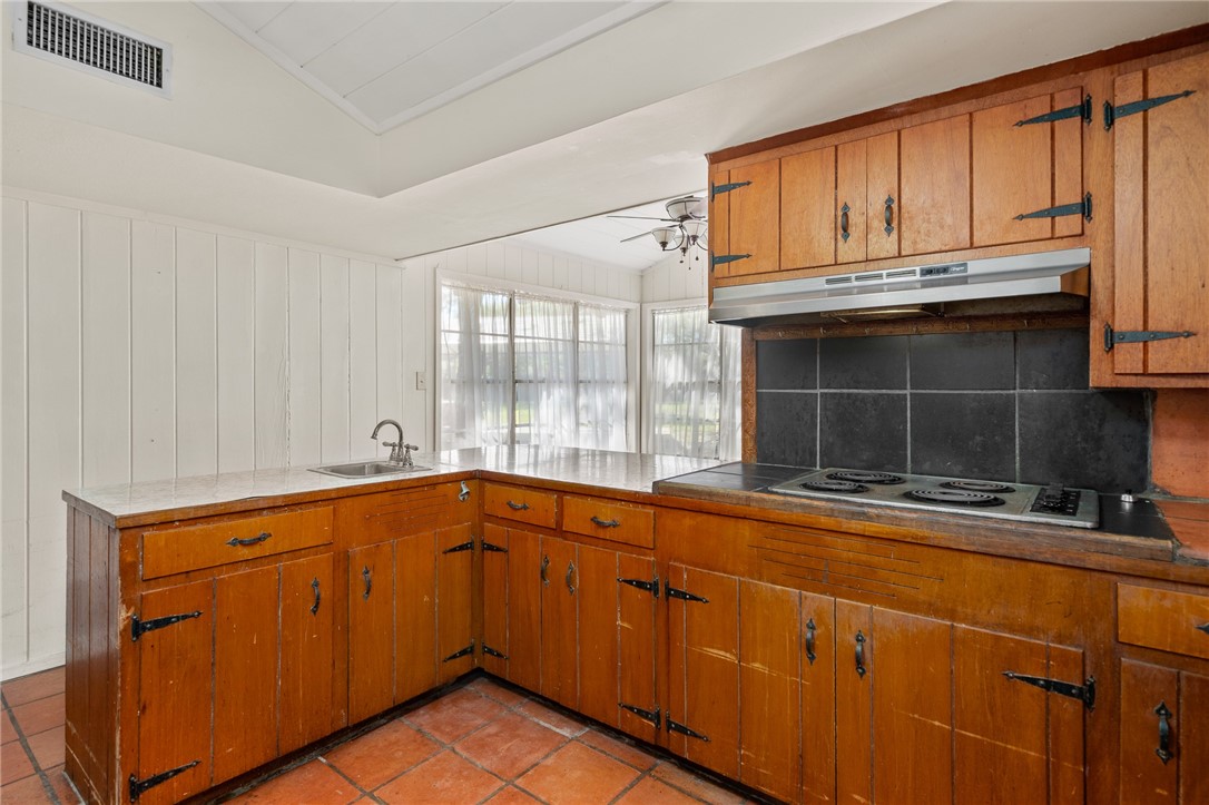 1801 Kenney Lane Property Photo 16