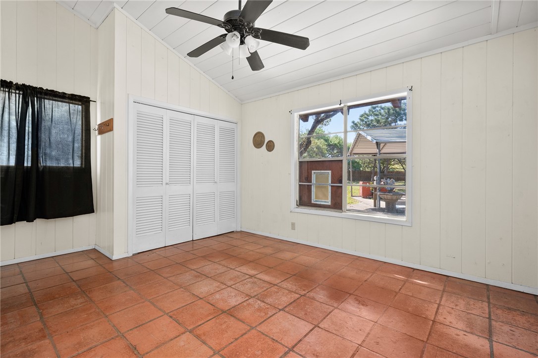 1801 Kenney Lane Property Photo 24