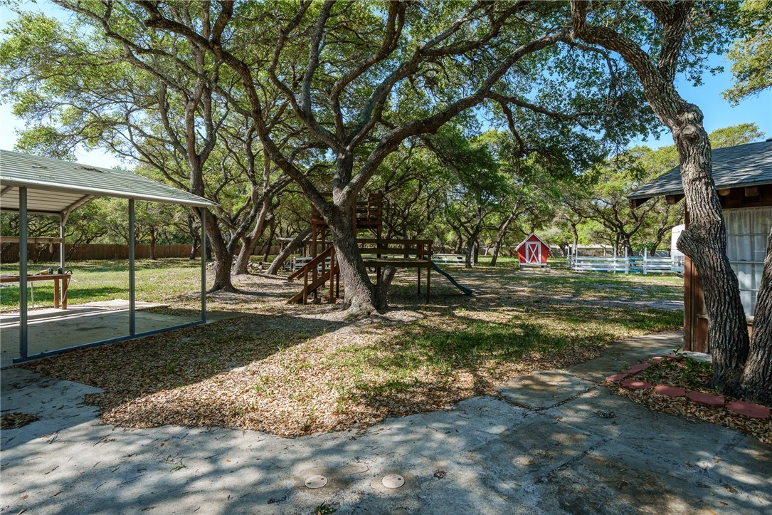 1801 Kenney Lane Property Photo 27