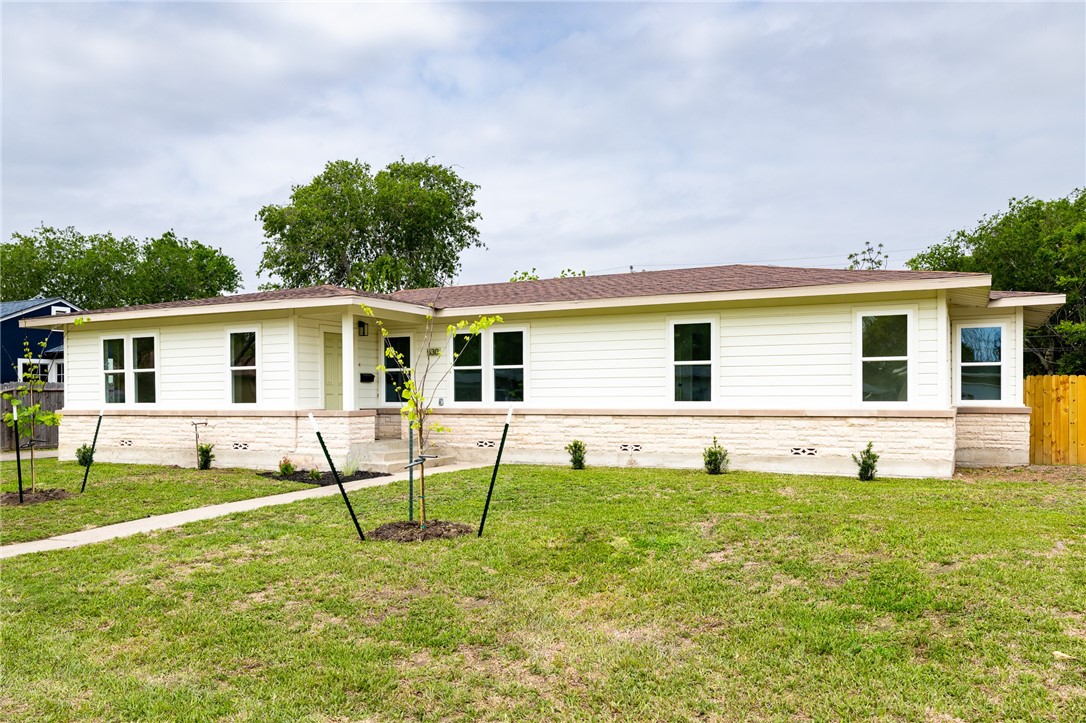 530 Indiana Ave Property Photo 2