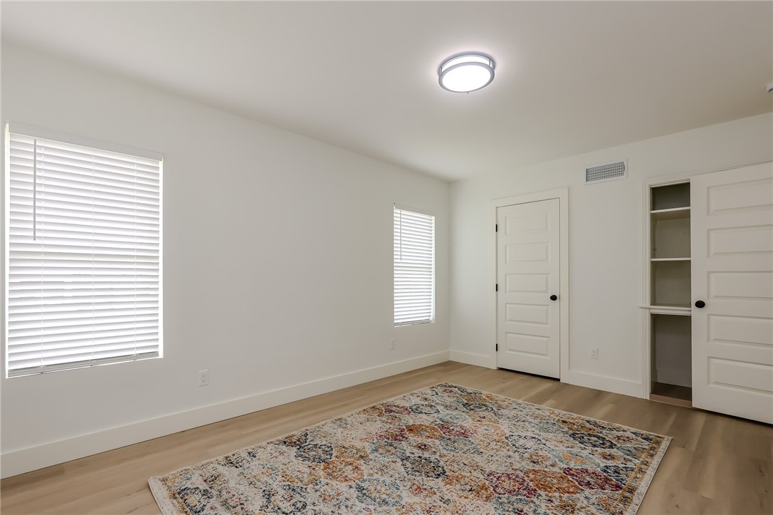 530 Indiana Ave Property Photo 19