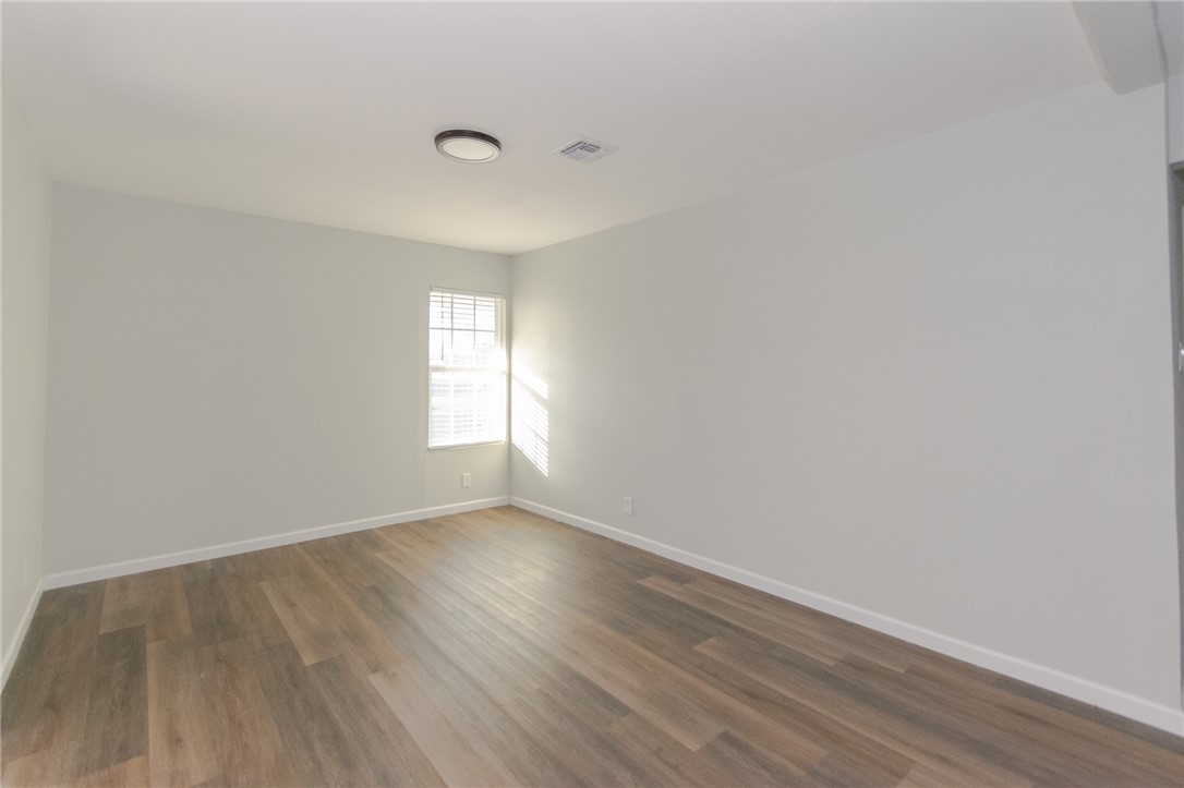 472 Coral Pl Property Photo 2
