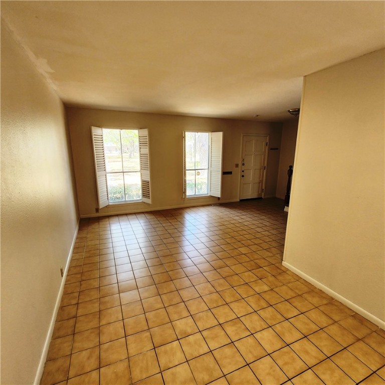 50 Townhouse Lane Property Photo 9