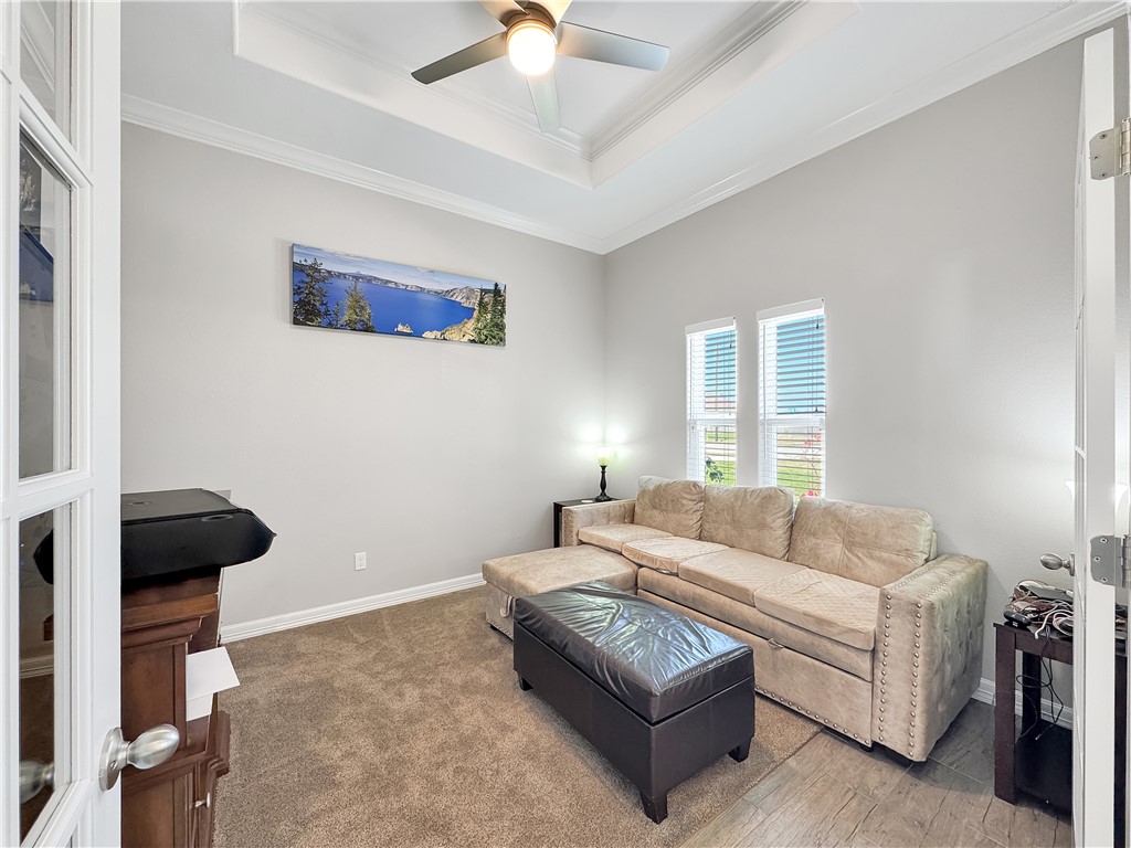 625 Hyacinth Dr Property Photo 8