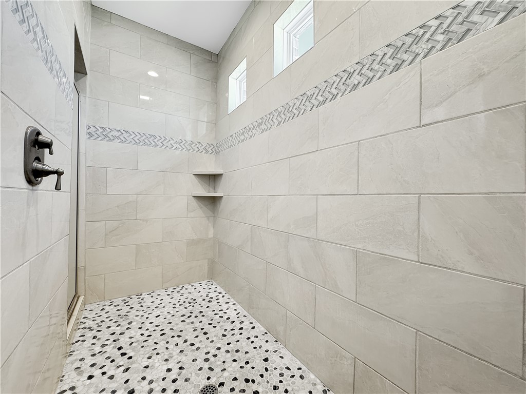 625 Hyacinth Dr Property Photo 26