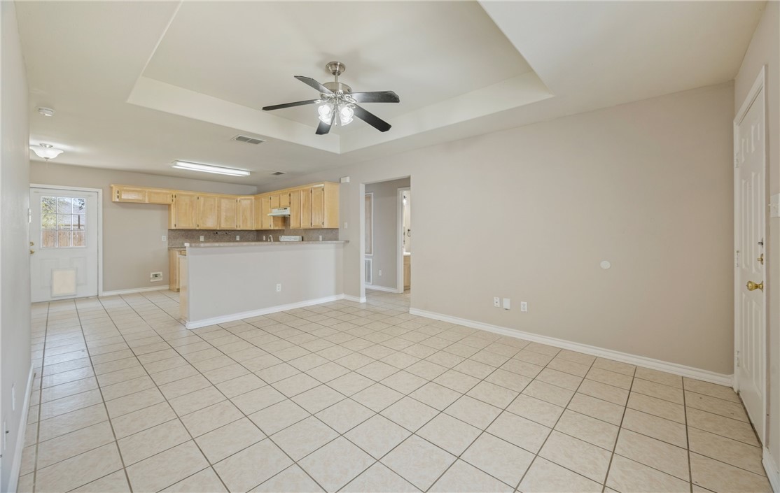2021 Crestmont St Property Photo 3