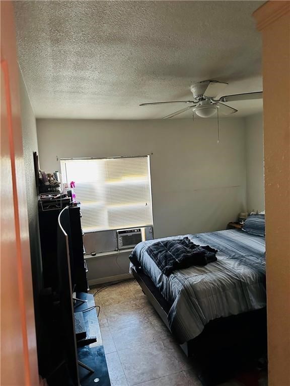 420 E Avenue F Property Photo 4