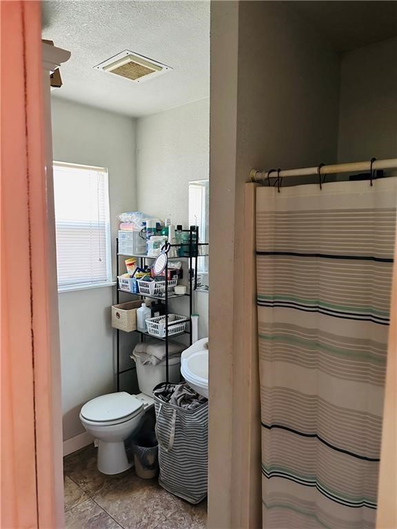 420 E Avenue F Property Photo 5