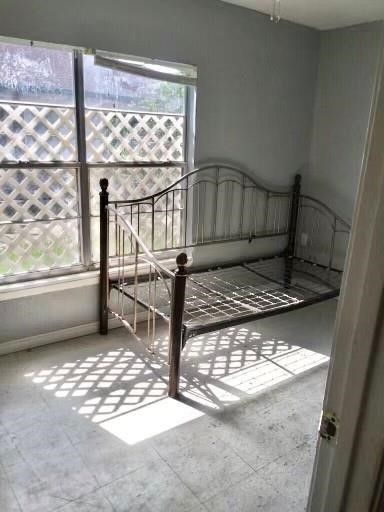 416 E Avenue F Property Photo 7