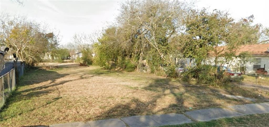 4613 Angela Dr Property Photo 2