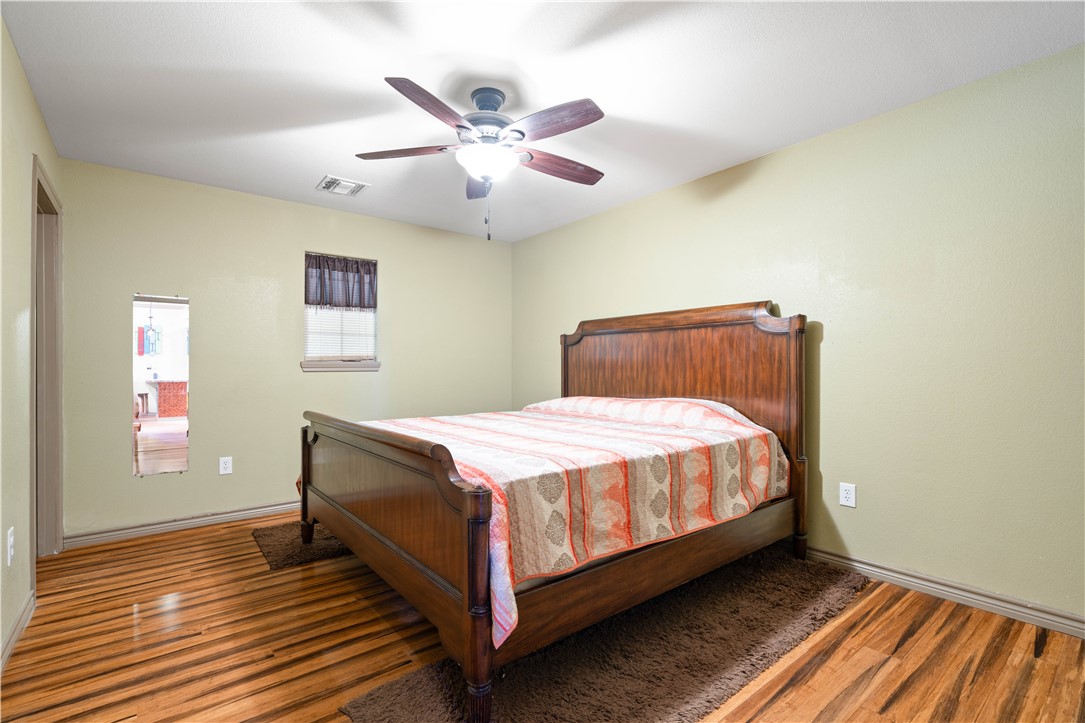 1545 S Commercial Property Photo 28