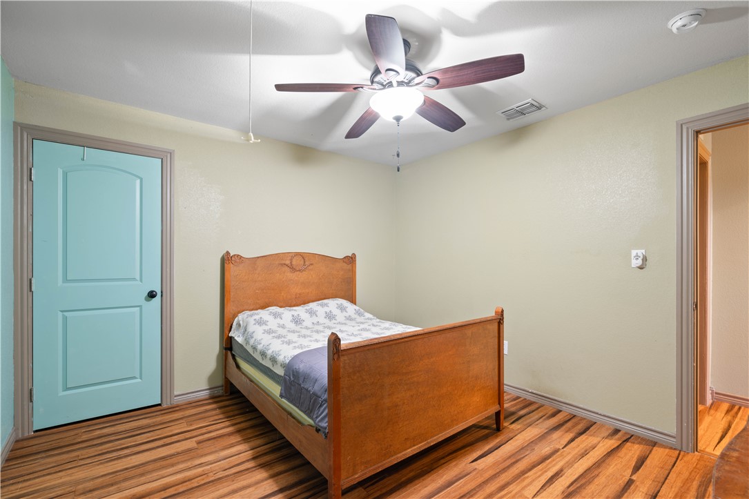 1545 S Commercial Property Photo 30