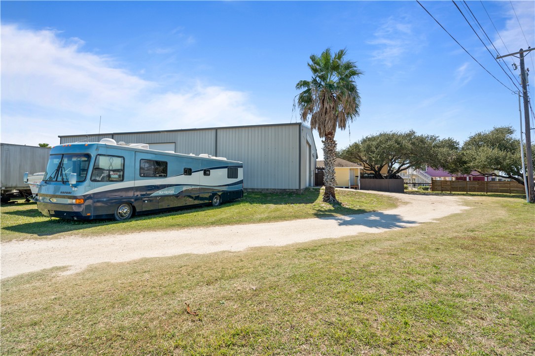 1545 S Commercial Property Photo 36