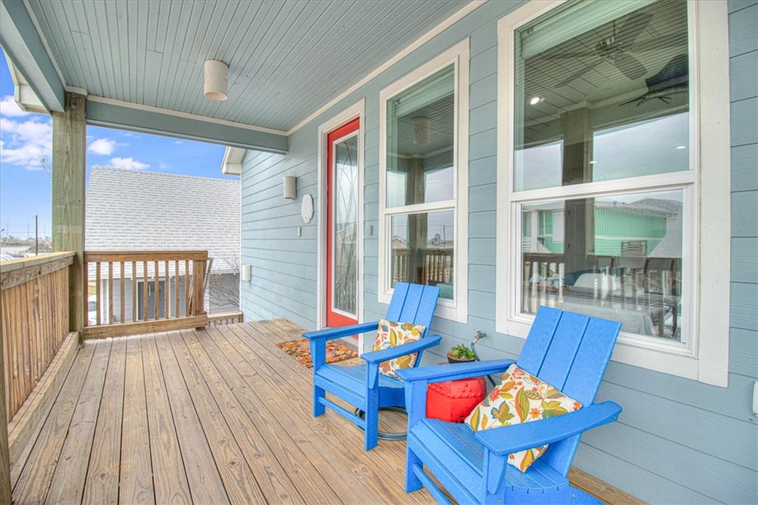 276 Nautilus Property Photo 5