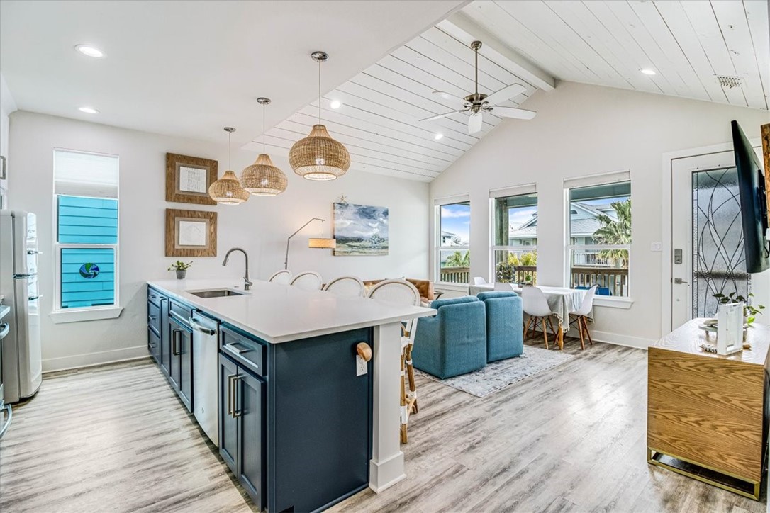 276 Nautilus Property Photo 16