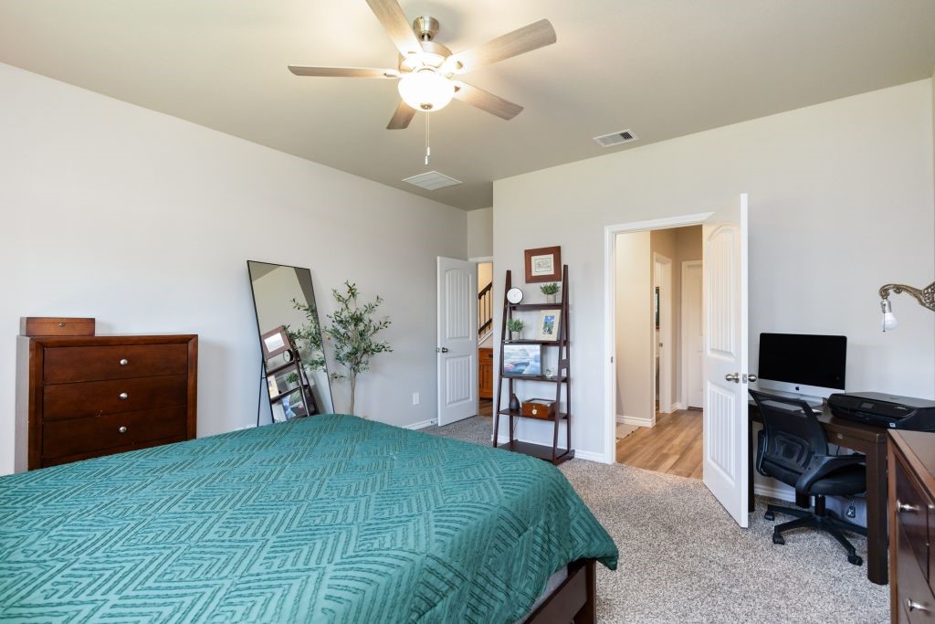 Undefined Property Photo 15