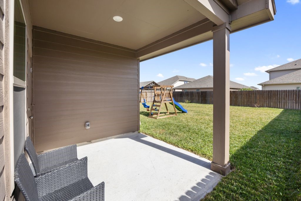 Undefined Property Photo 33