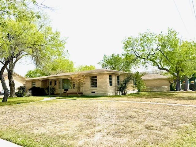 602 E 6th St Property Photo 2