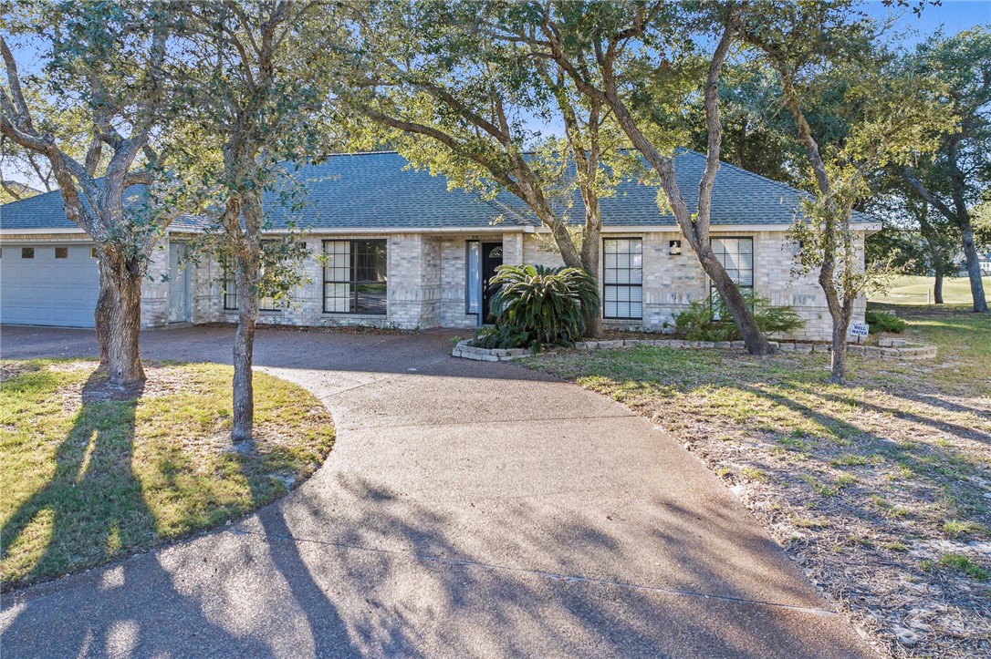 711 Waterwood Property Photo 4
