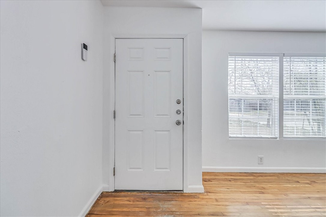 4941 Monitor St Property Photo 2