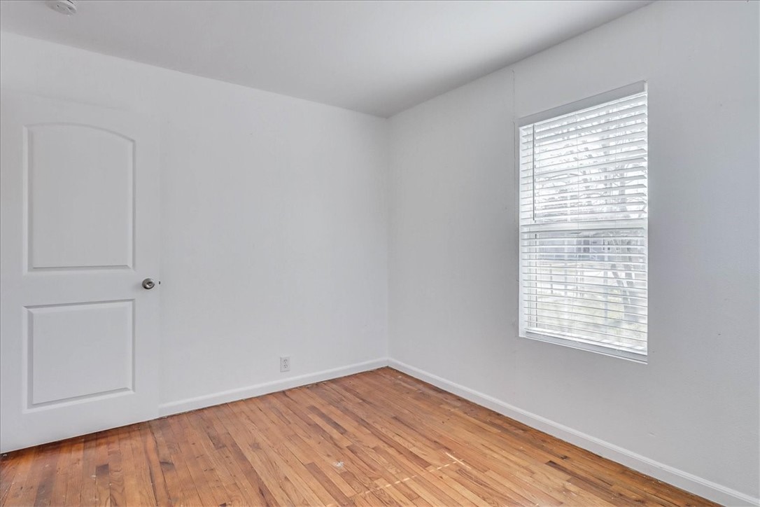 4941 Monitor St Property Photo 23
