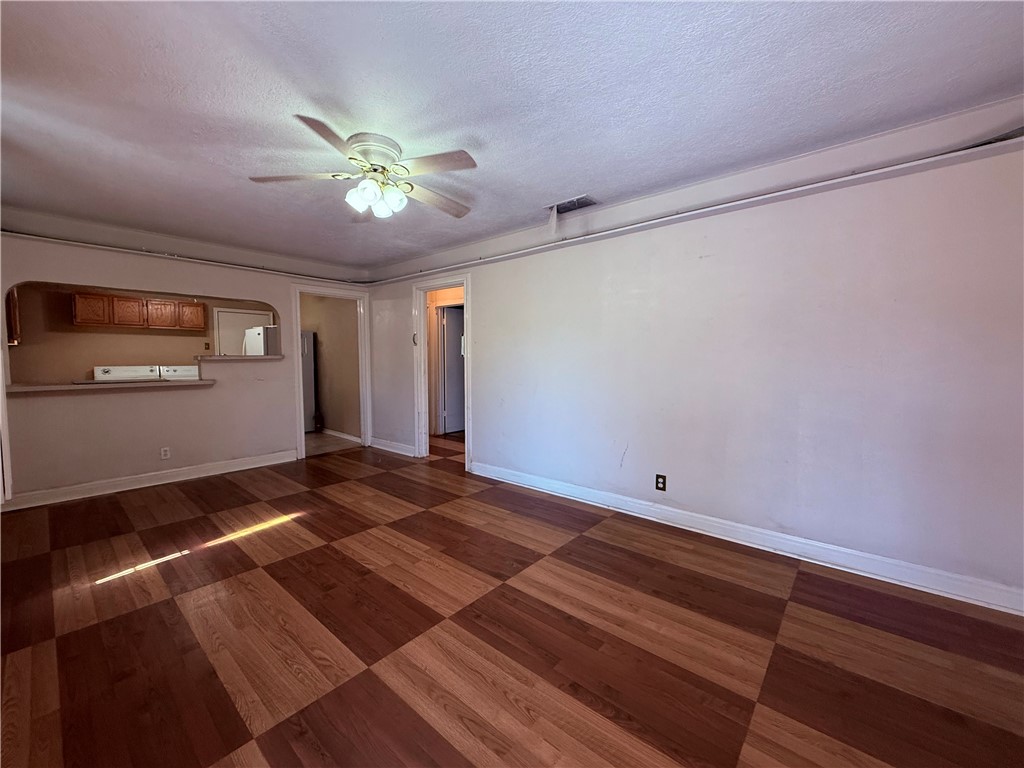 1602 14th St Property Photo 2