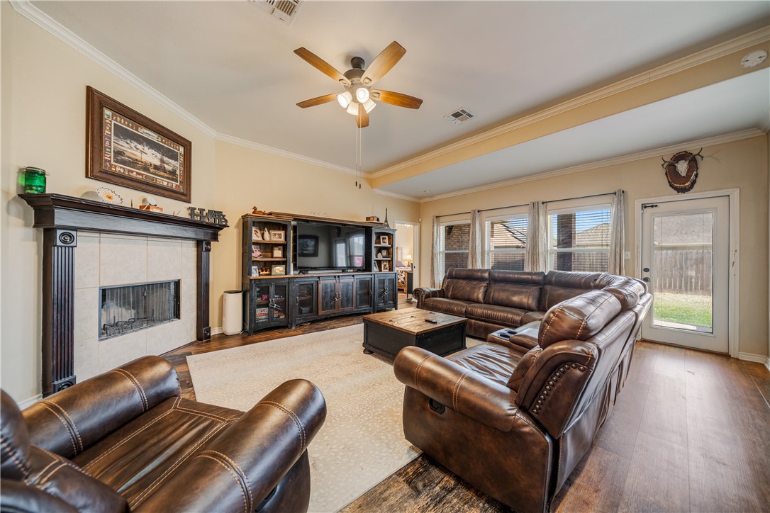 8306 Salsa Dr Property Photo 4