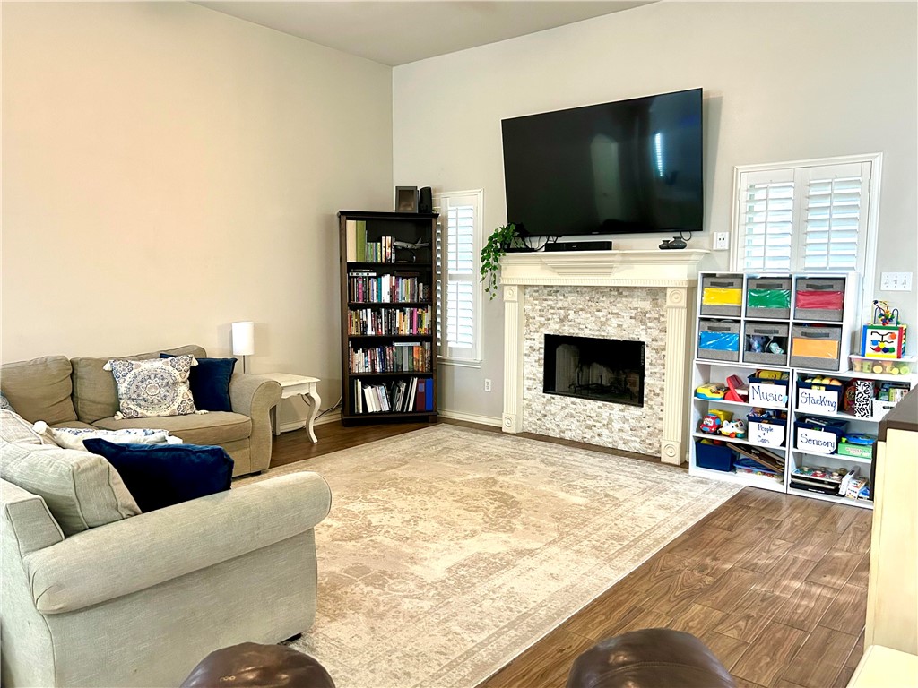 7005 Vineyard Dr Property Photo 10