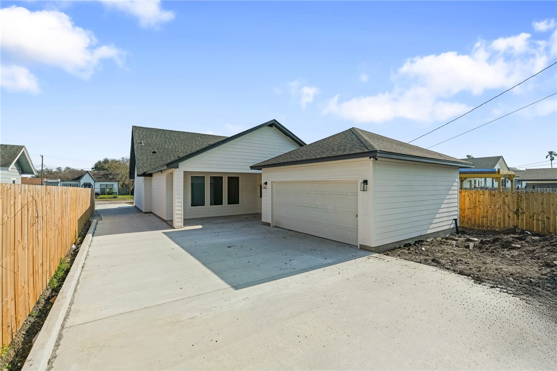 414 Clifford St Property Photo 20