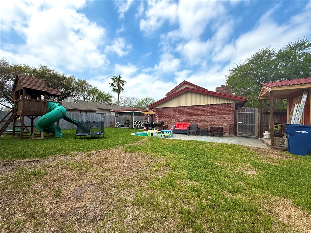 5337 Inverness Dr Property Photo 35