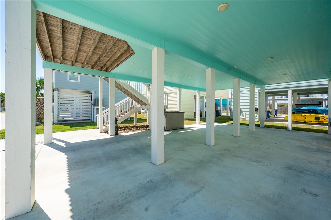 115 N Nautica Property Photo 29
