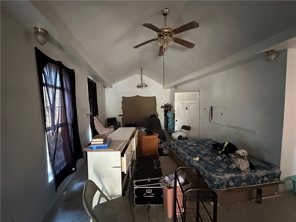 126 Fannin St Property Photo 3