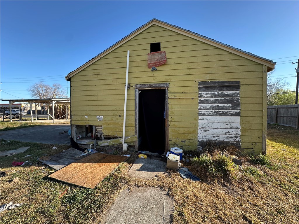 126 Fannin St Property Photo 13