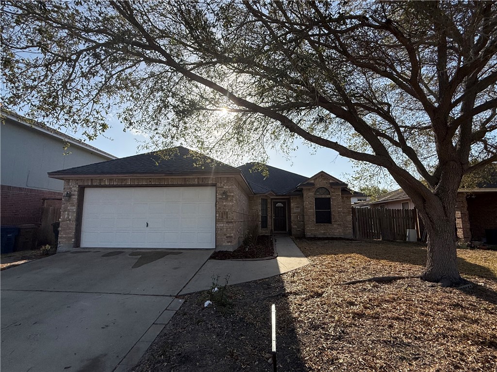 7918 Mitra Pkwy Property Photo 1