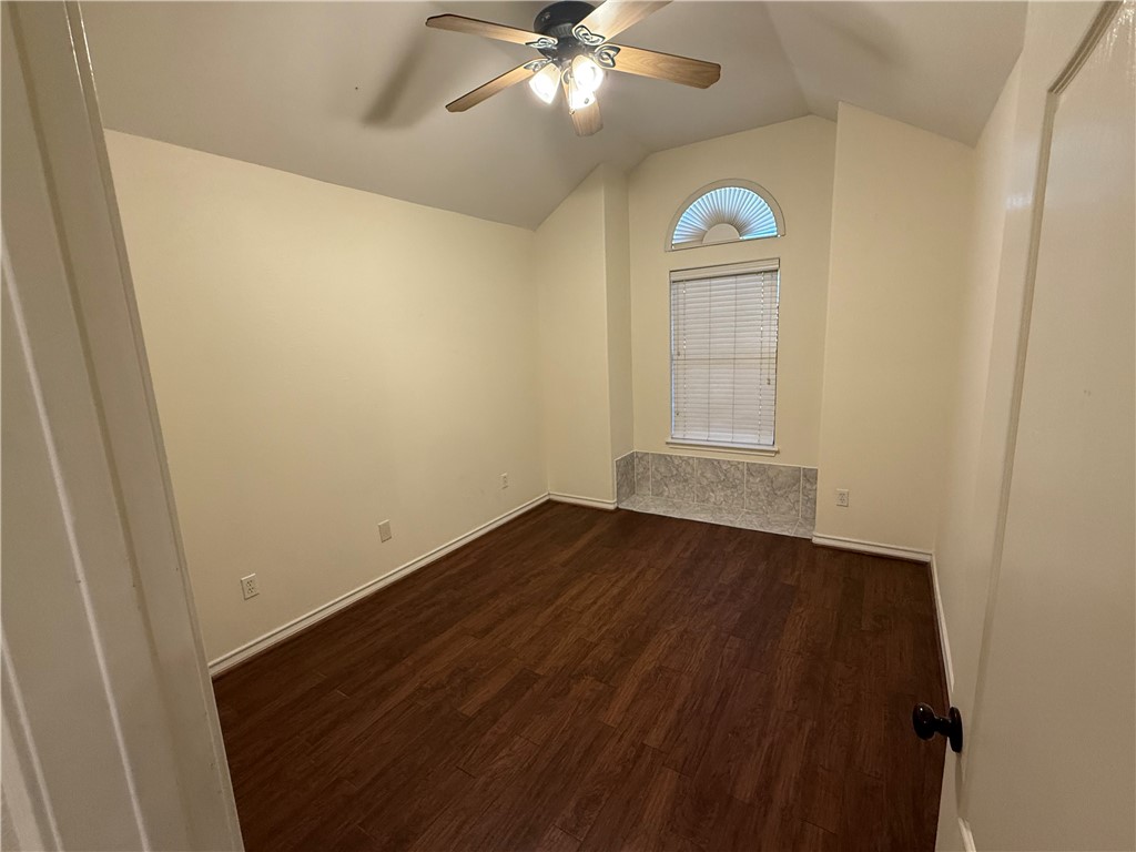 7918 Mitra Pkwy Property Photo 11