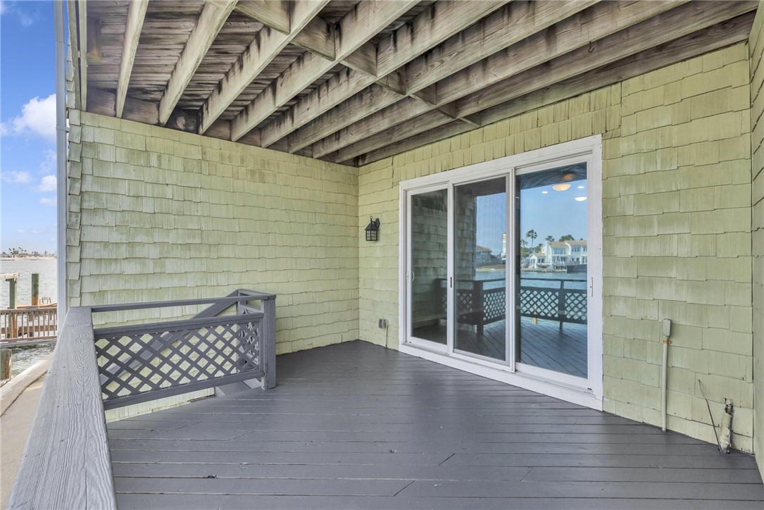 15401 Fortuna Bay Dr Property Photo 24