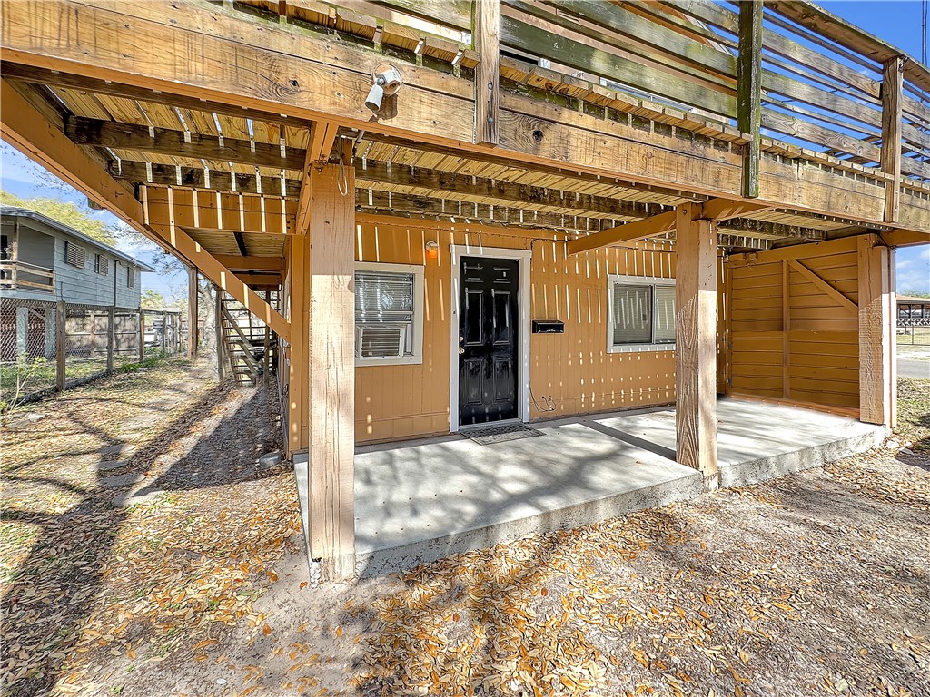 1901 Stardust Property Photo 2