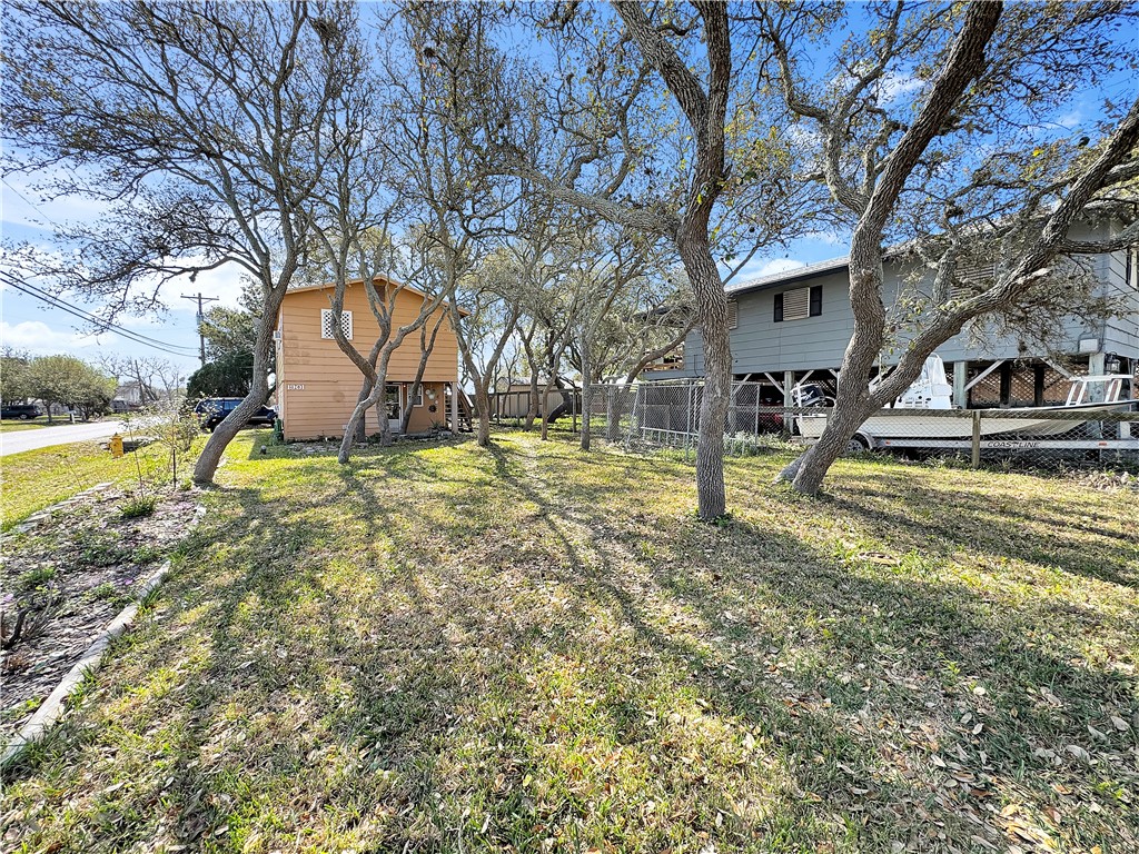 1901 Stardust Property Photo 5
