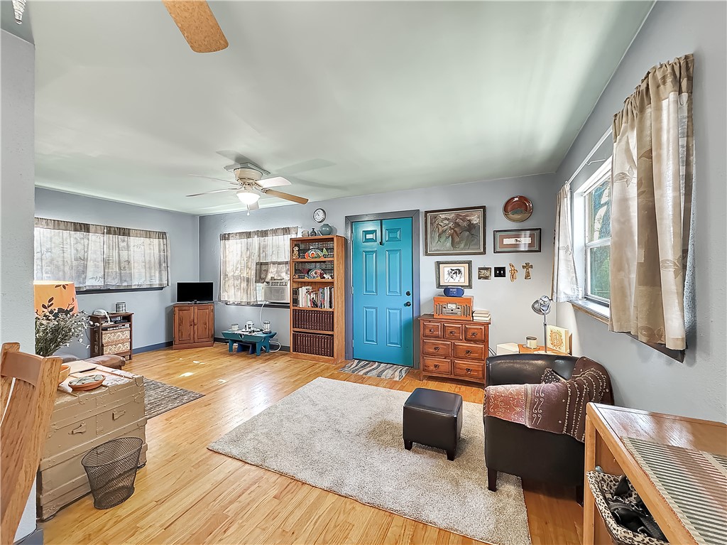 1901 Stardust Property Photo 11