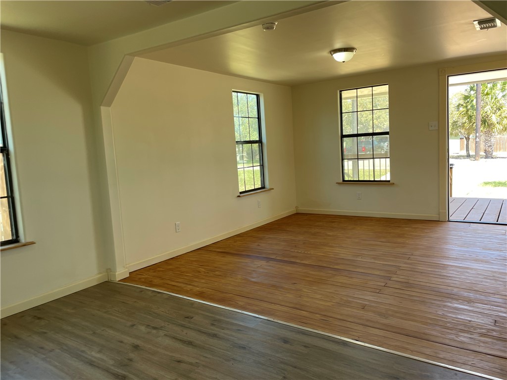 309 Seim Ave Property Photo 17