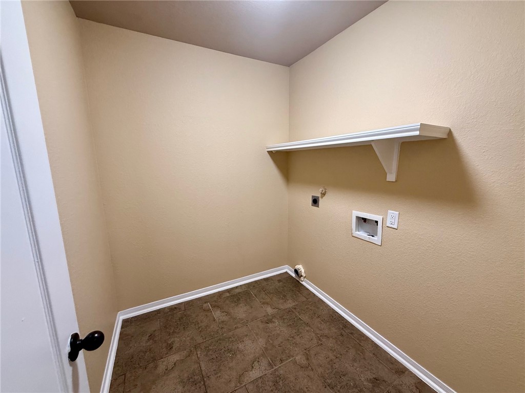 2205 Cardinales Property Photo 25
