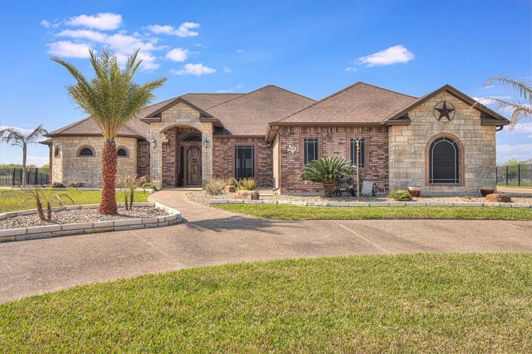 8225 Taylors Way Ct Property Photo